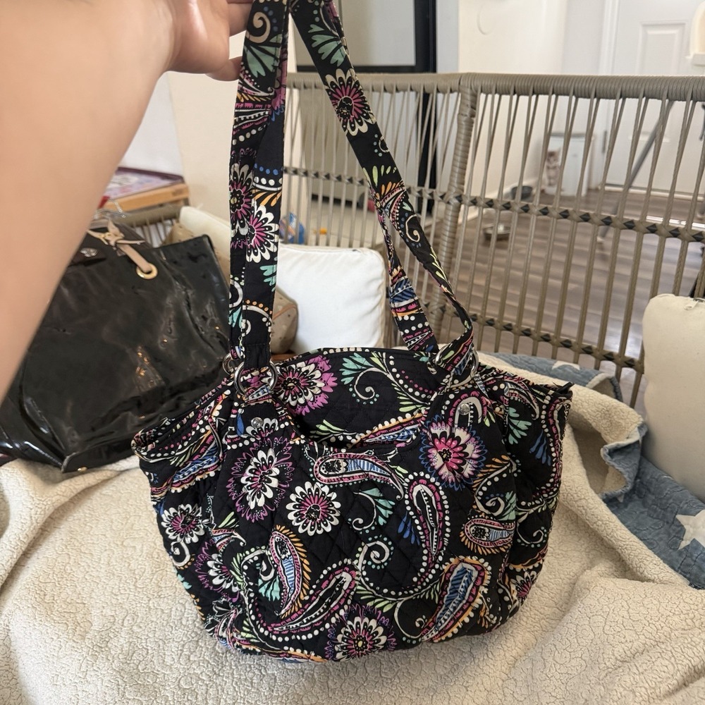 Vera Bradley Glenna Quilted Shoulder Bag Purse Black Paisley Floral Medium